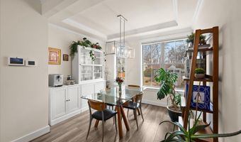 2236 S GLEBE Rd, Arlington, VA 22204