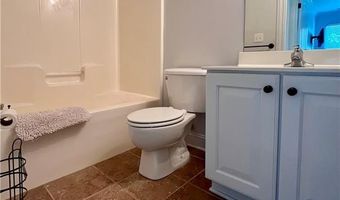 320 Abington Ln, Athens, GA 30606
