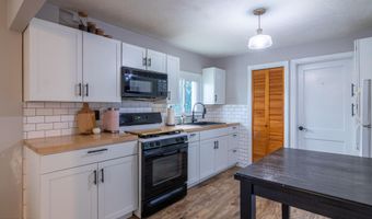 2204 17th Ave, Altoona, PA 16601