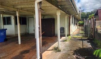 1984 Hoohai St, Pearl City, HI 96782