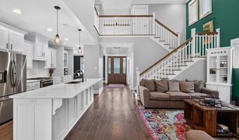 7725 S Shoreline Blvd, Benton, AR 72019
