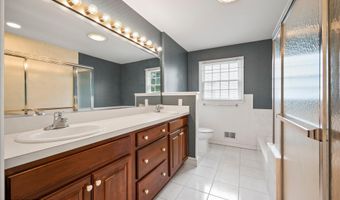 151 S Main St, Allentown, NJ 08501