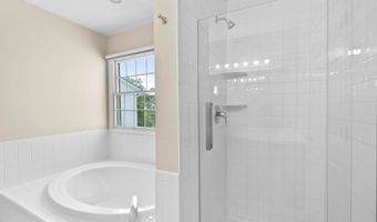 668 Boston Ct, Ann Arbor, MI 48103