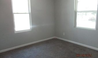 224 E Broadway Ave, Augusta, KS 67010