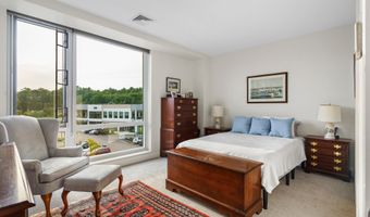 267 US Route 1, Falmouth, ME 04105