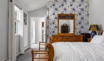 35 Leuba Rd, Coventry, RI 02816