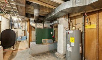 117 E Pershing St, Bloomfield, CT 06002