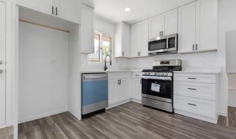 1750 W Woodland Ave, Addison, IL 60101