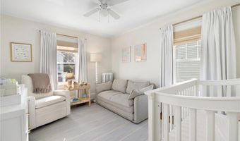 35 Hall Ave, Newport, RI 02840