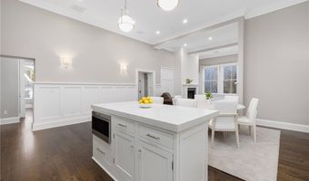 50 School St 5, Newport, RI 02840