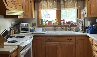 4658 N Croswell Rd, Alma, MI 48801
