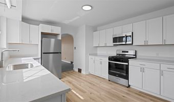 2119 Mcminn St, Aliquippa, PA 15001
