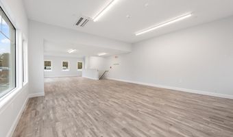 451 Essex St, Beverly, MA 01915