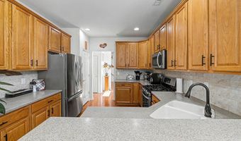 49 Ables Run Dr, Absecon, NJ 08201