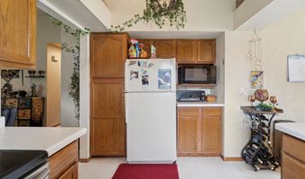 1670 W ROSELAWN Dr, Appleton, WI 54914