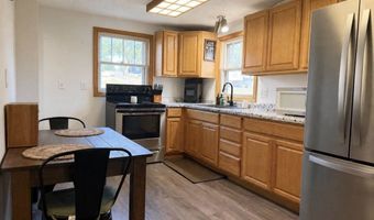 550 S 6th St, Akron, IA 51001