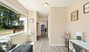 17905 OCEAN Blvd, Rockaway Beach, OR 97136