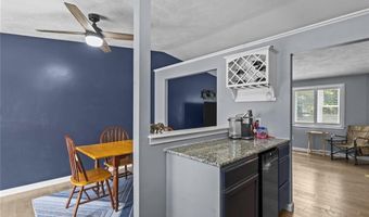 162 Pine St, Warwick, RI 02888