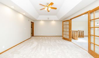 771 E Hickory Ave, Addison, IL 60101
