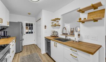 489 River Chase Dr, Athens, GA 30605