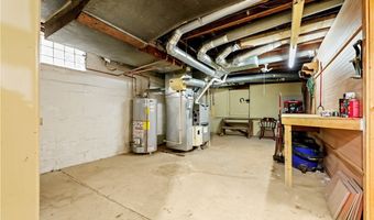 170 E Beech St NE, Alliance, OH 44601