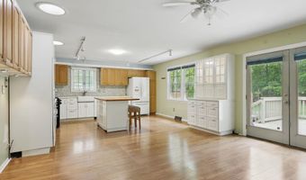 134 D Crestview Ave, Absecon, NJ 08201