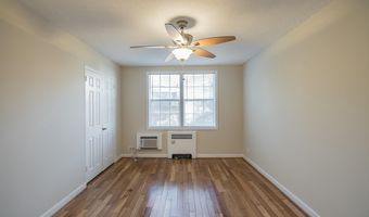 214 N GEORGE MASON Dr 214-4, Arlington, VA 22203