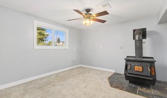 521 MONTCLAIR Dr, Cheyenne, WY 82009