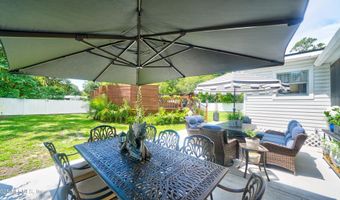 9936 JEANETTE Rd, Jacksonville, FL 32246