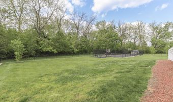 7082 Tremont Dr, Bargersville, IN 46106