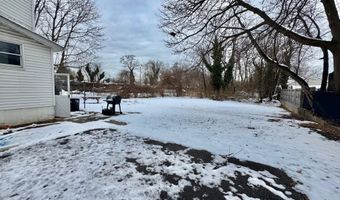 622 Broadway, Amityville, NY 11701
