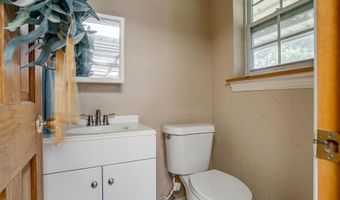 203 E 7th St, Weatherford, TX 76086