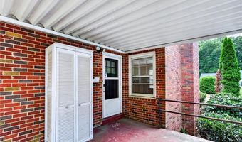 203 Ridgecrest Rd, Asheboro, NC 27203