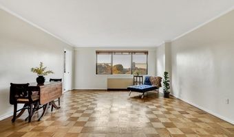 8 Whittier Place 4J, Boston, MA 02114