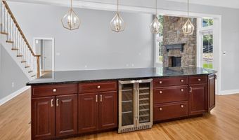 5 Normandy Sq, Guilderland, NY 12009