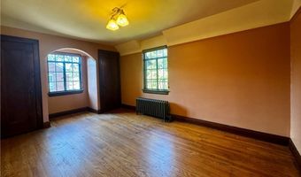 643 Orlando Ave, Akron, OH 44320