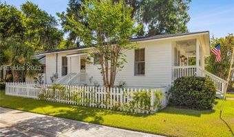 1711 Duke St, Beaufort, SC 29902