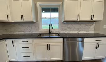 10 Trinton Ave, Bedford, IN 47421