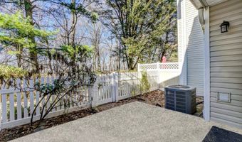 29 Encampment Dr, Bedminster, NJ 07921