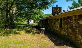 2389 Newport Rd, Batesville, AR 72501