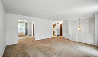 1749 Doresa Pl, Cincinnati, OH 45238