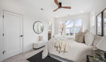 2001 N GEORGE MASON Dr, Arlington, VA 22207