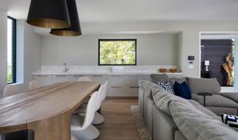 5499 Dune Dr, Avalon, NJ 08202