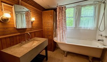 927 Water St, Bennington, VT 05257