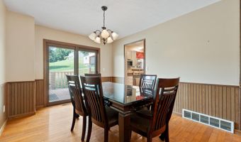 56 Regal Oaks, Barboursville, WV 25504