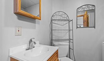 3 Betsy Dr, Bristol, RI 02809