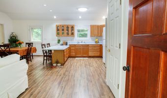 11 Chiswick Ln, Barkhamsted, CT 06063