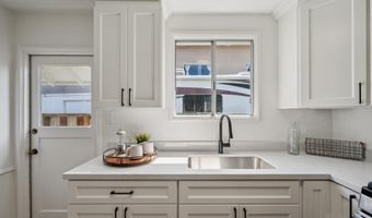 3241 Briggs Ave, Alameda, CA 94501