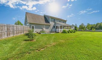 174 Rolling Meadow Dr, Bangor, ME 04401