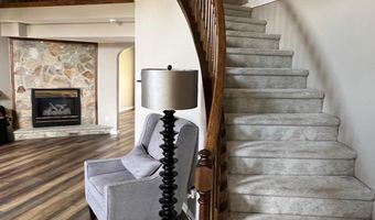 1 LONNIE Ct, Bear, DE 19701